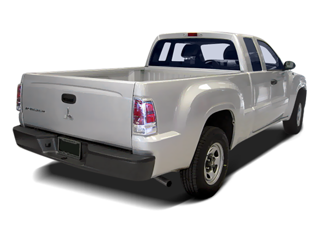 2008 Mitsubishi Raider LS