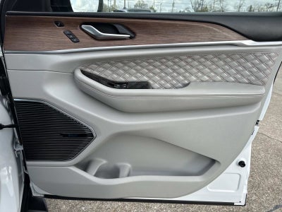 2022 Jeep Grand Cherokee Summit