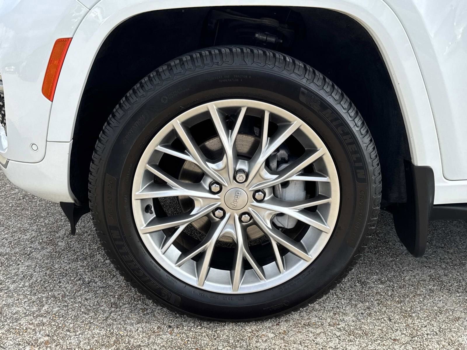 2022 Jeep Grand Cherokee Summit