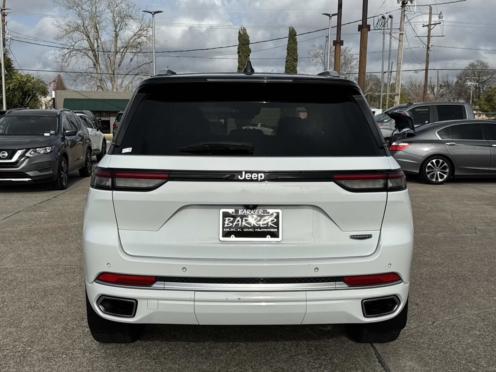 2022 Jeep Grand Cherokee Summit