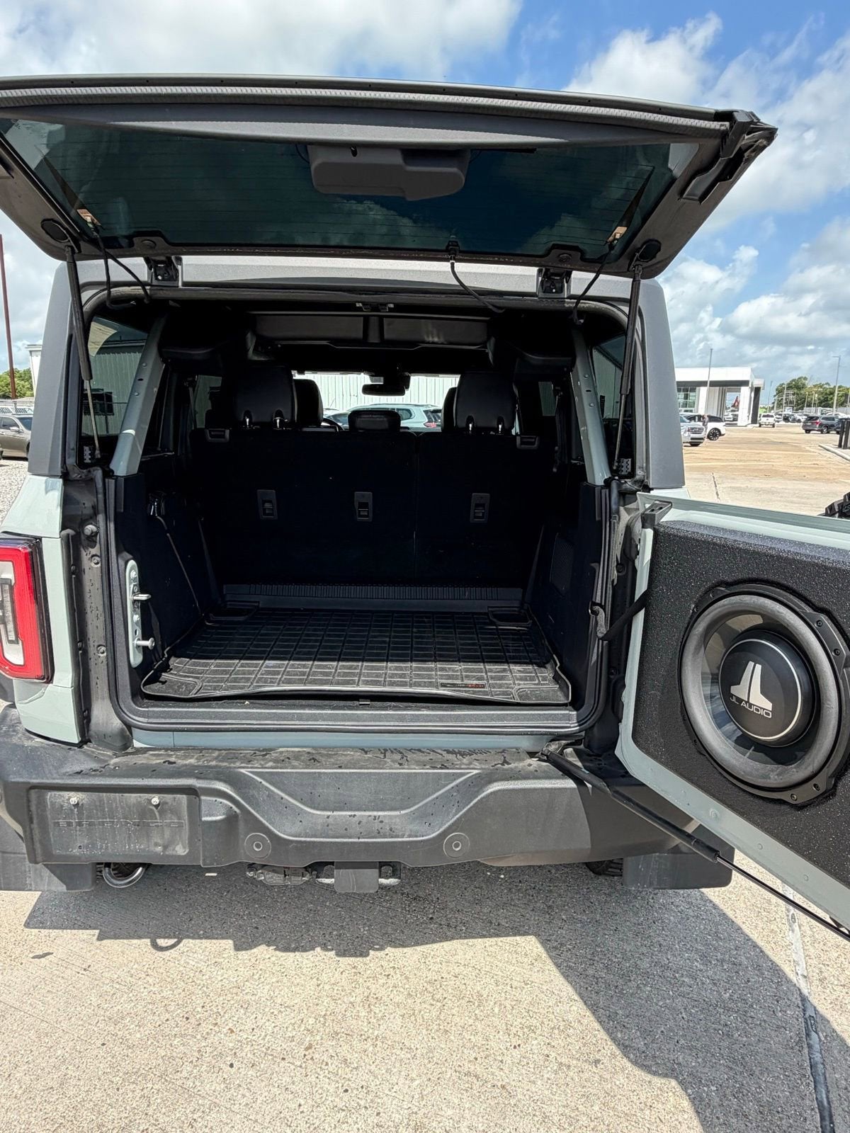 2023 Ford Bronco Base