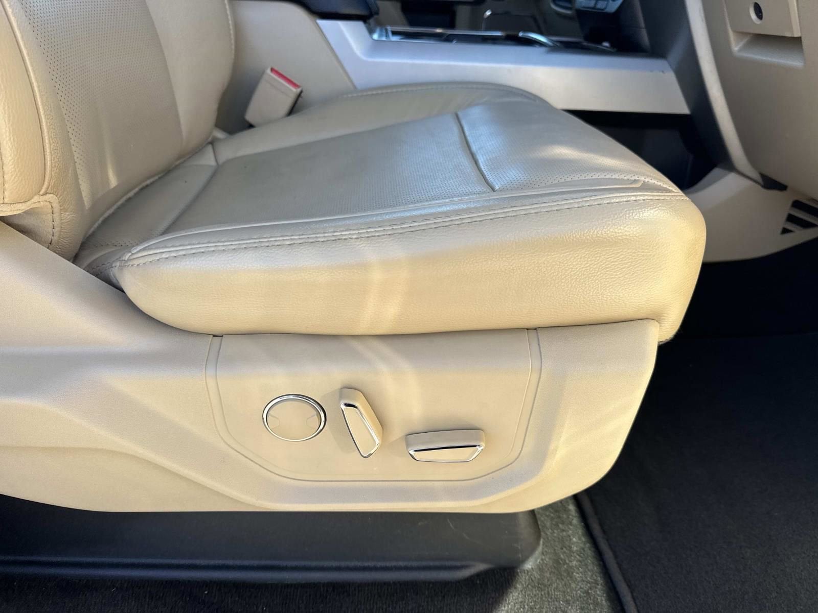 2017 Ford Super Duty F-250 SRW Lariat