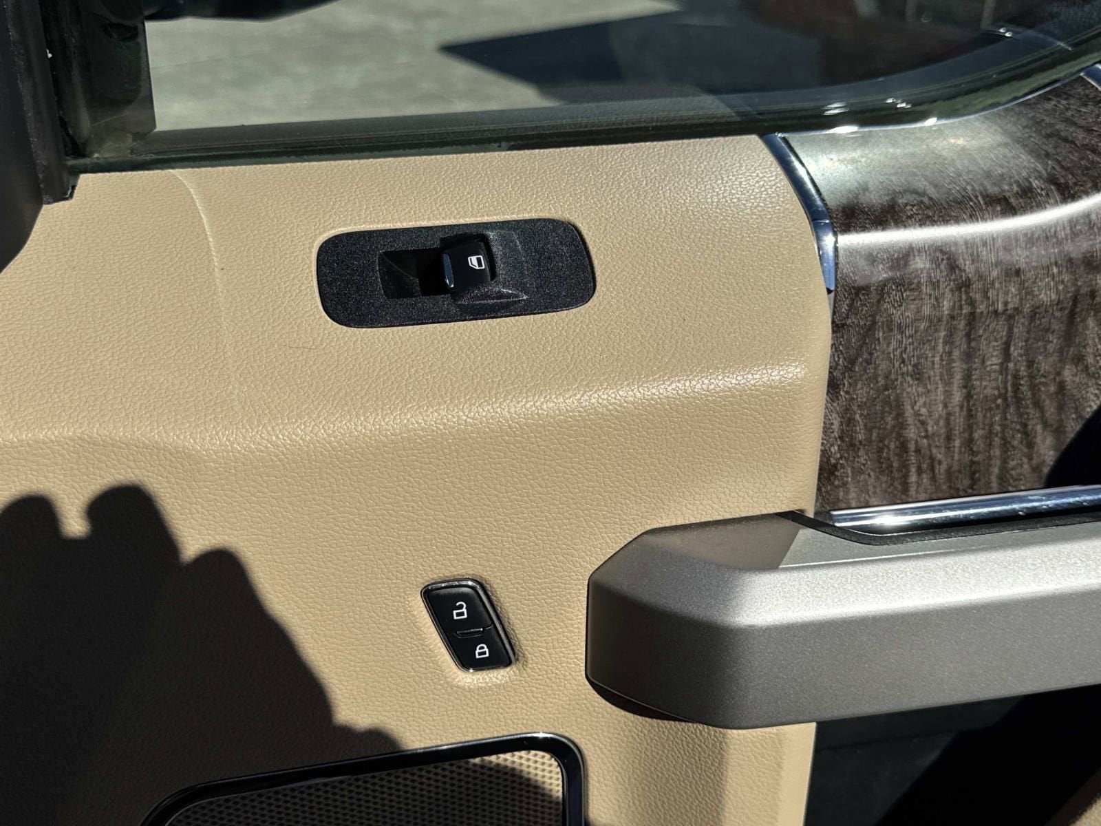 2017 Ford Super Duty F-250 SRW Lariat