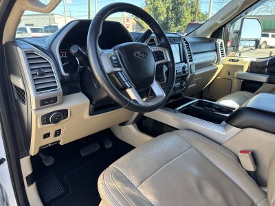 2017 Ford Super Duty F-250 SRW Lariat