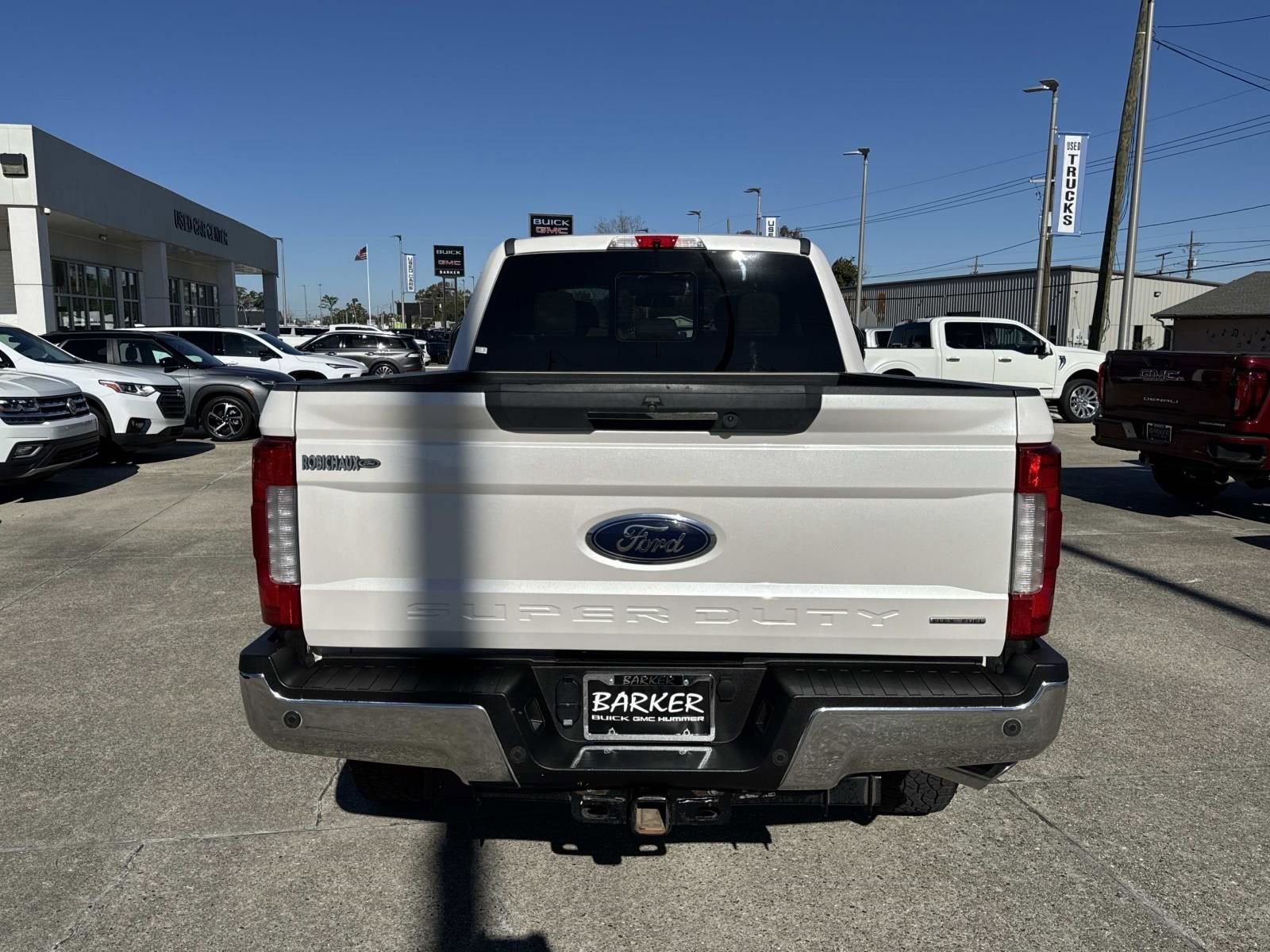 2017 Ford Super Duty F-250 SRW Lariat