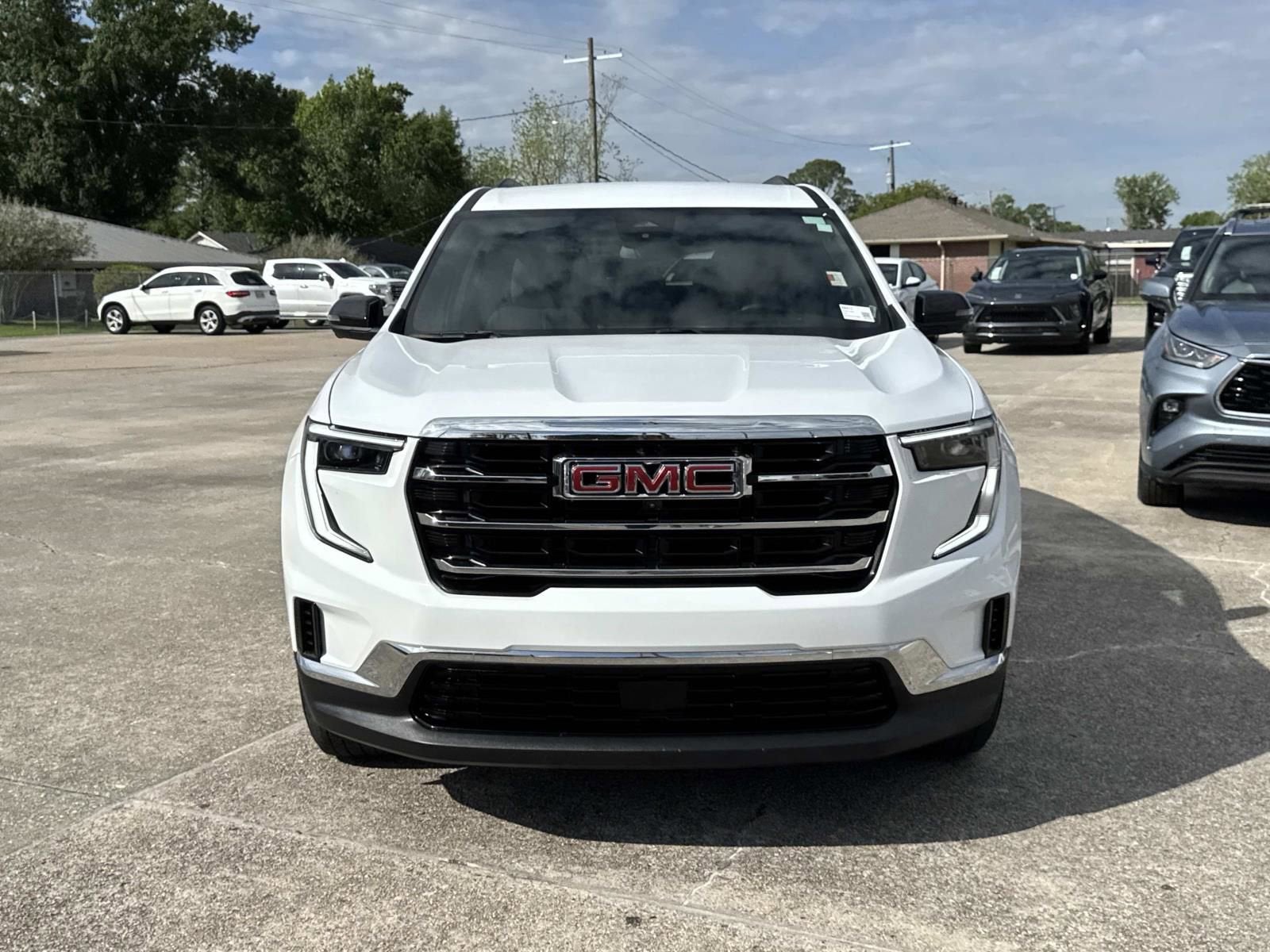 2025 GMC Acadia Elevation