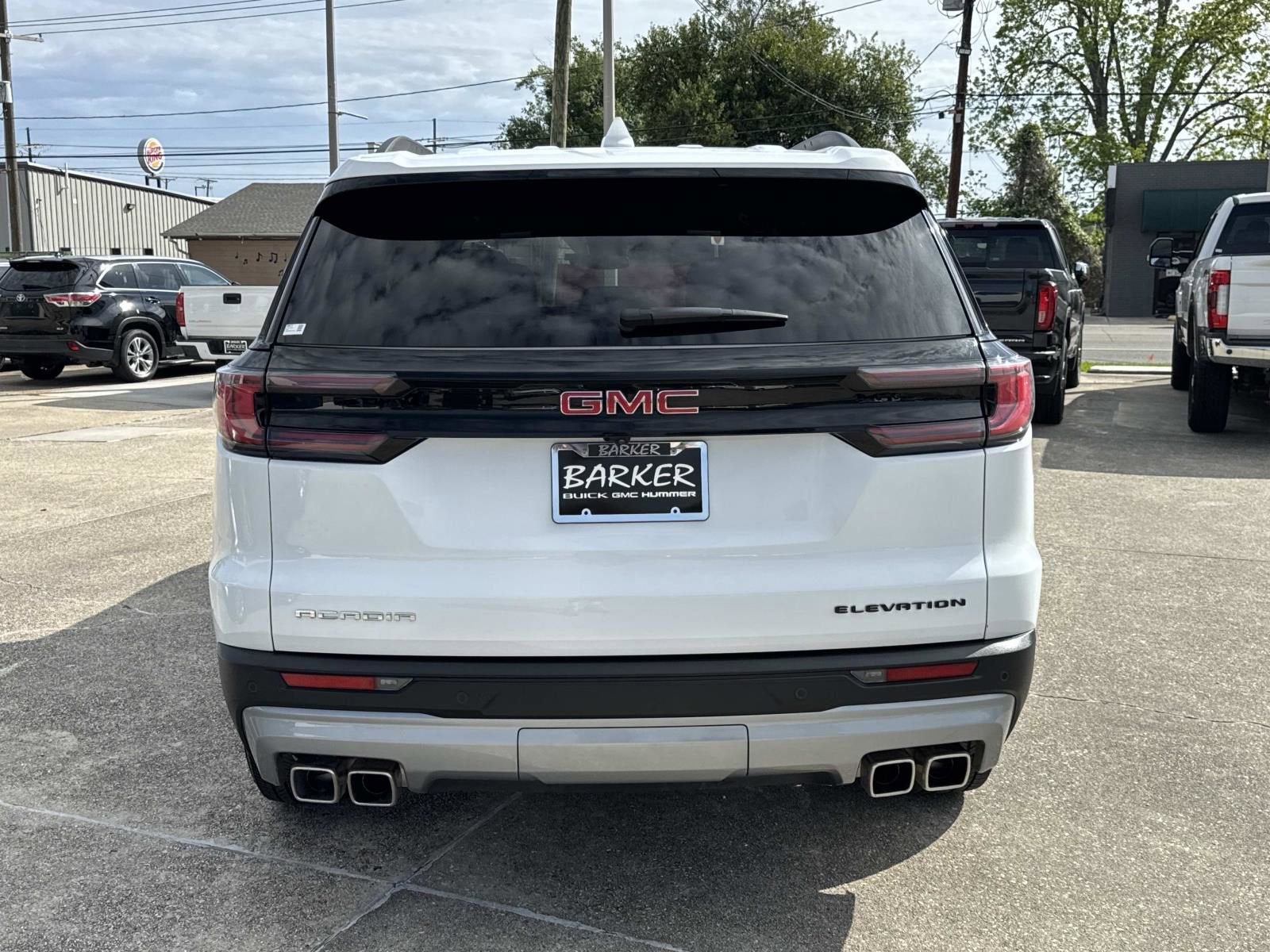 2025 GMC Acadia Elevation
