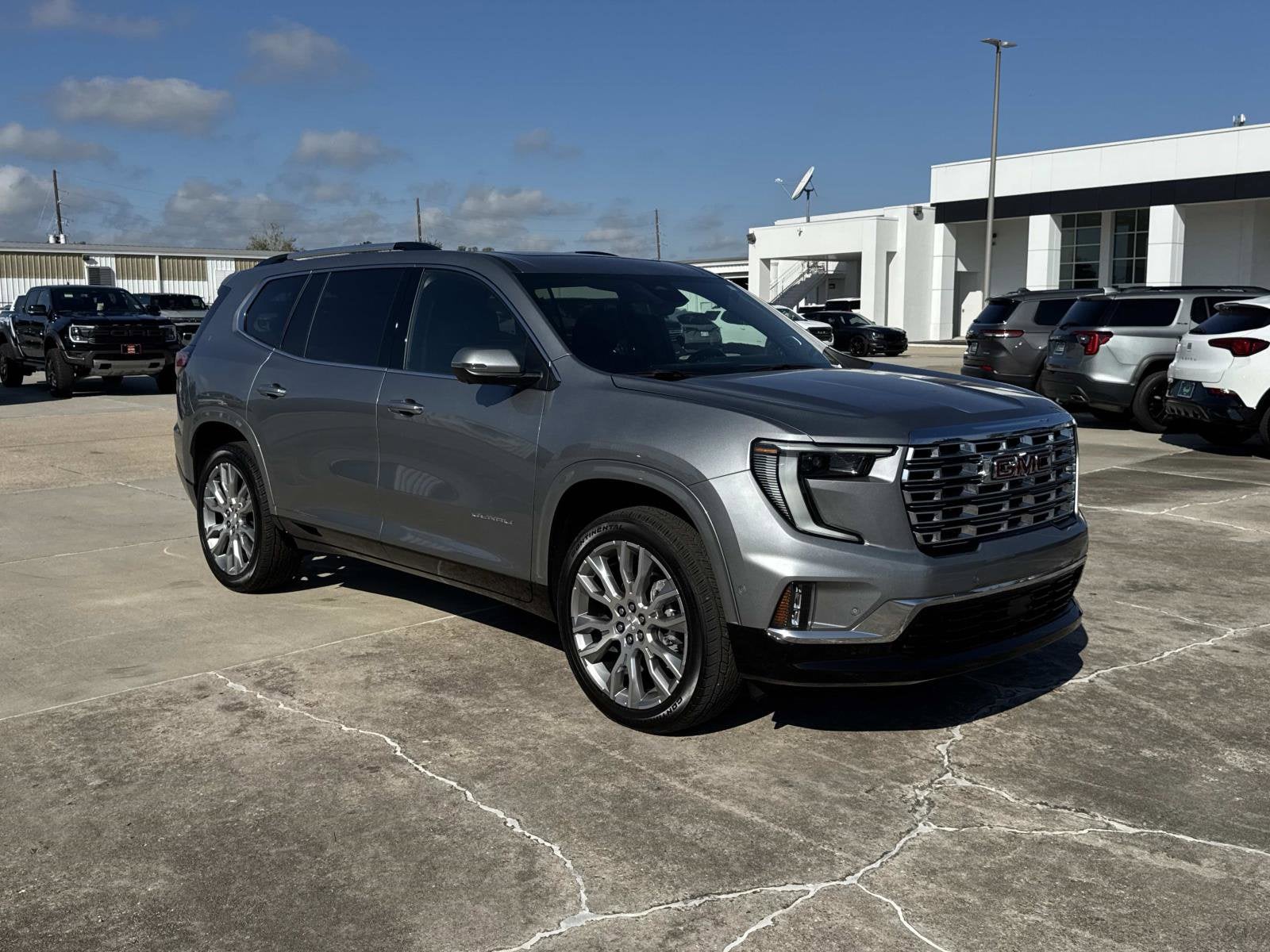 2025 GMC Acadia Denali
