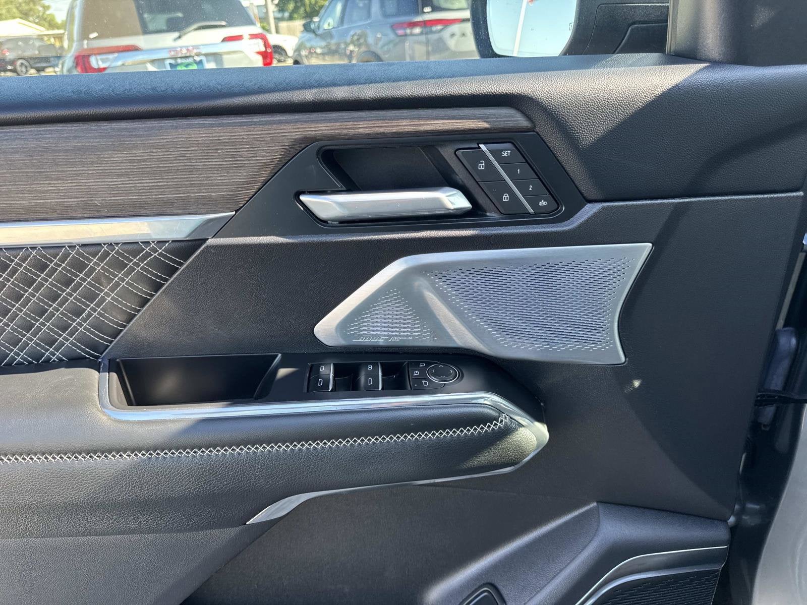 2025 GMC Acadia Denali