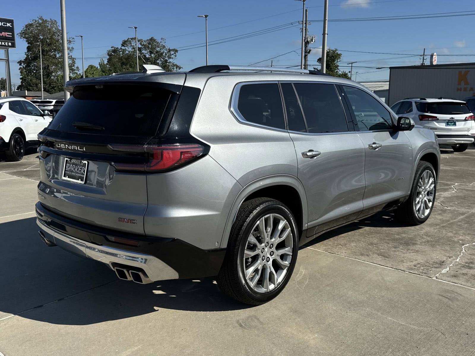 2025 GMC Acadia Denali