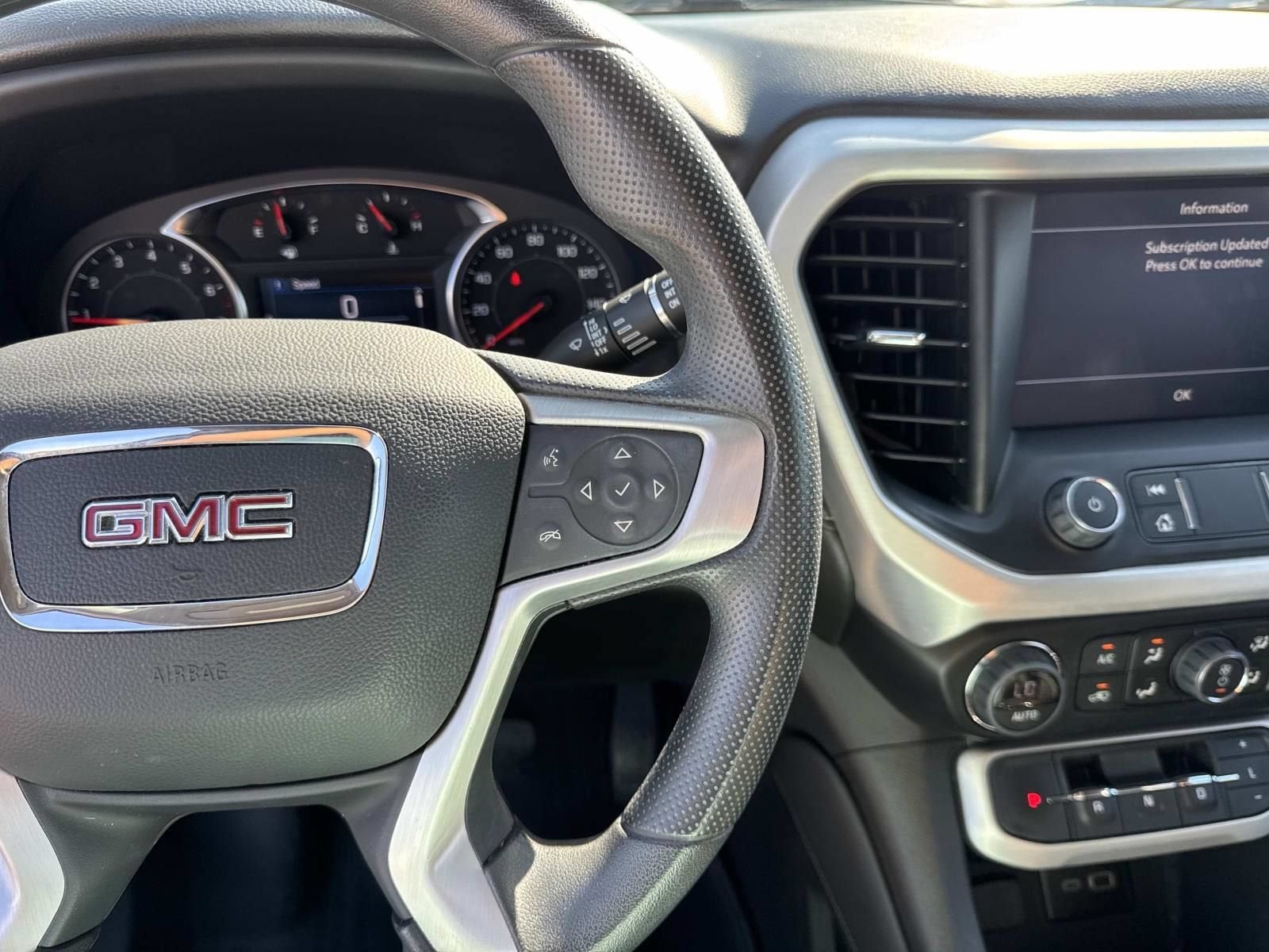 2023 GMC Acadia SLE