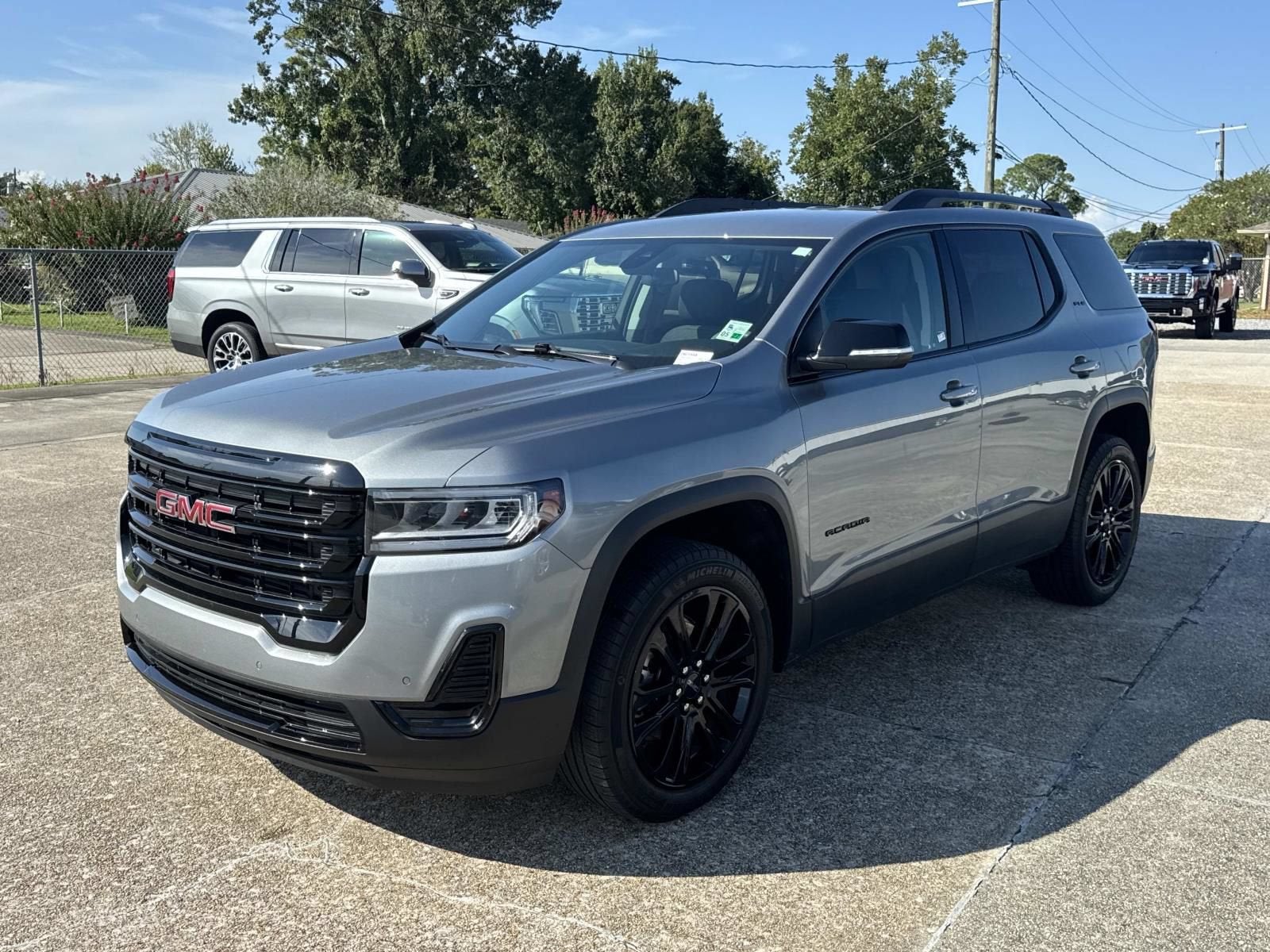 2023 GMC Acadia SLE