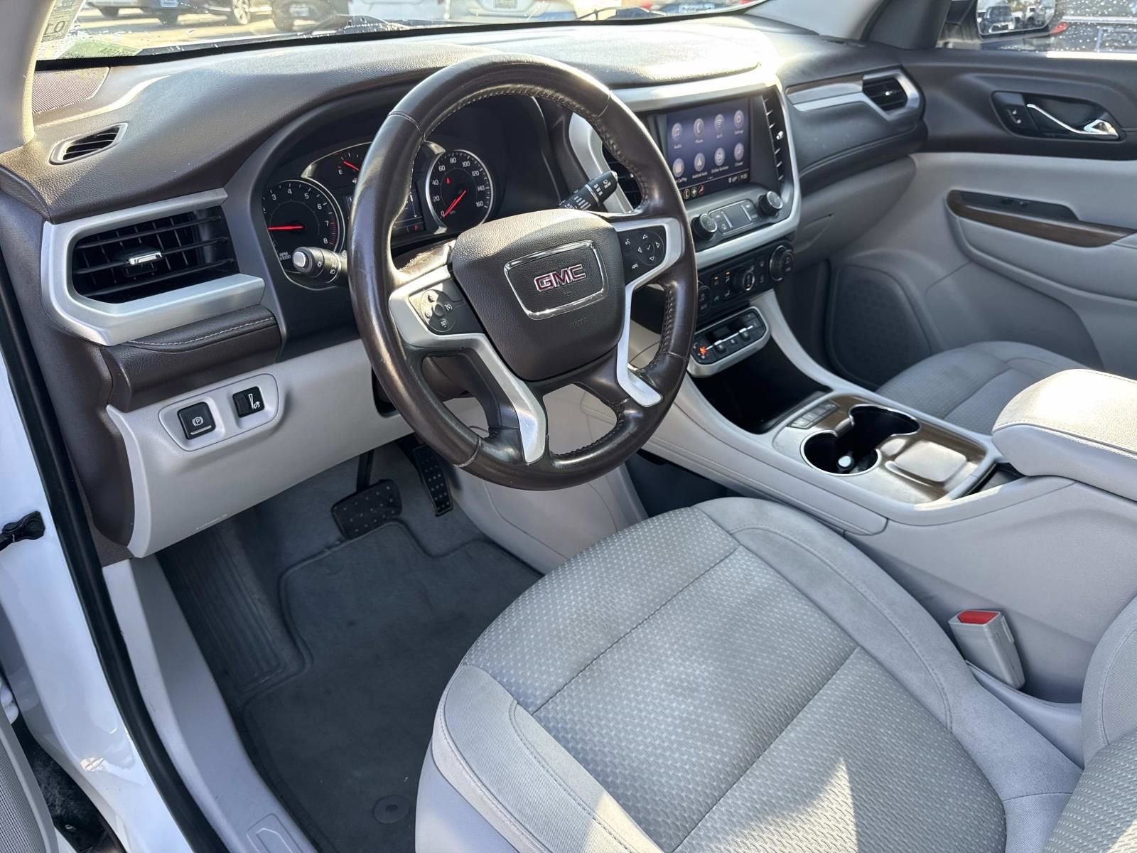 2020 GMC Acadia SLE