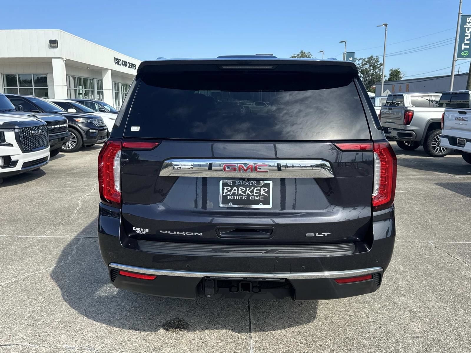 2023 GMC Yukon SLT