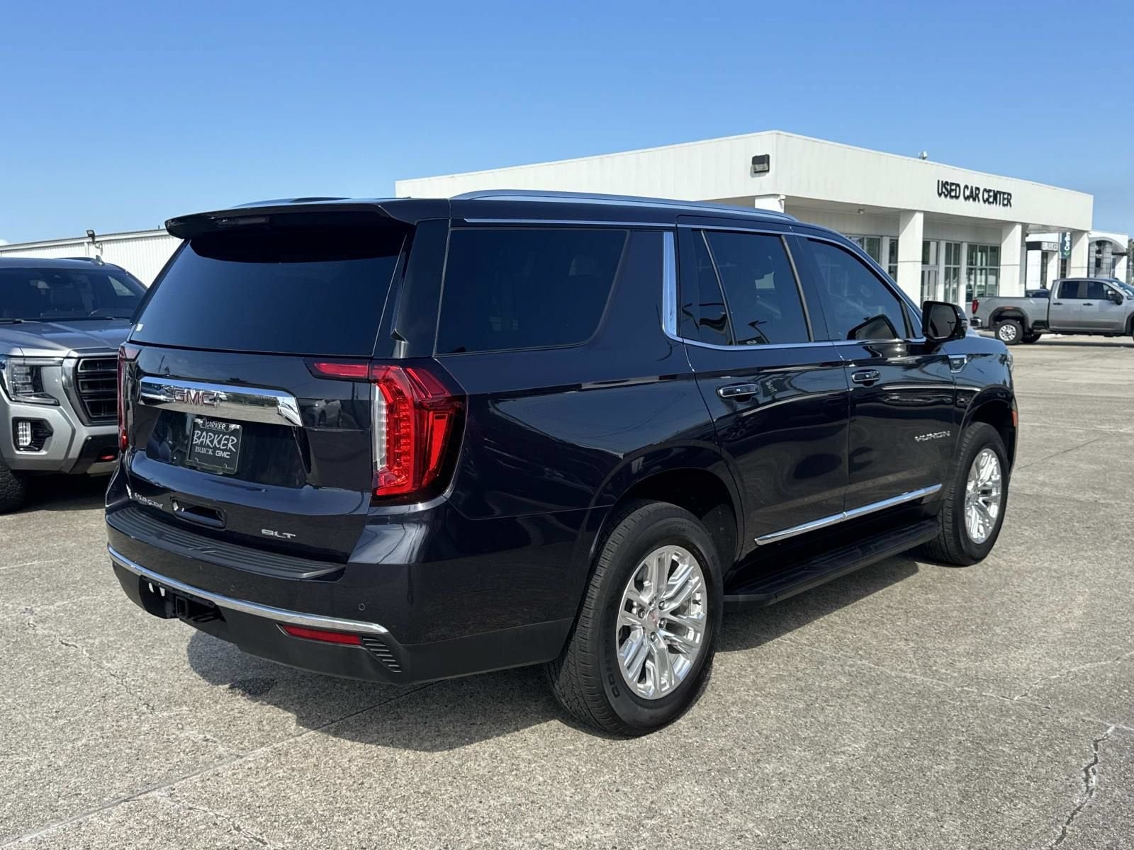 2023 GMC Yukon SLT