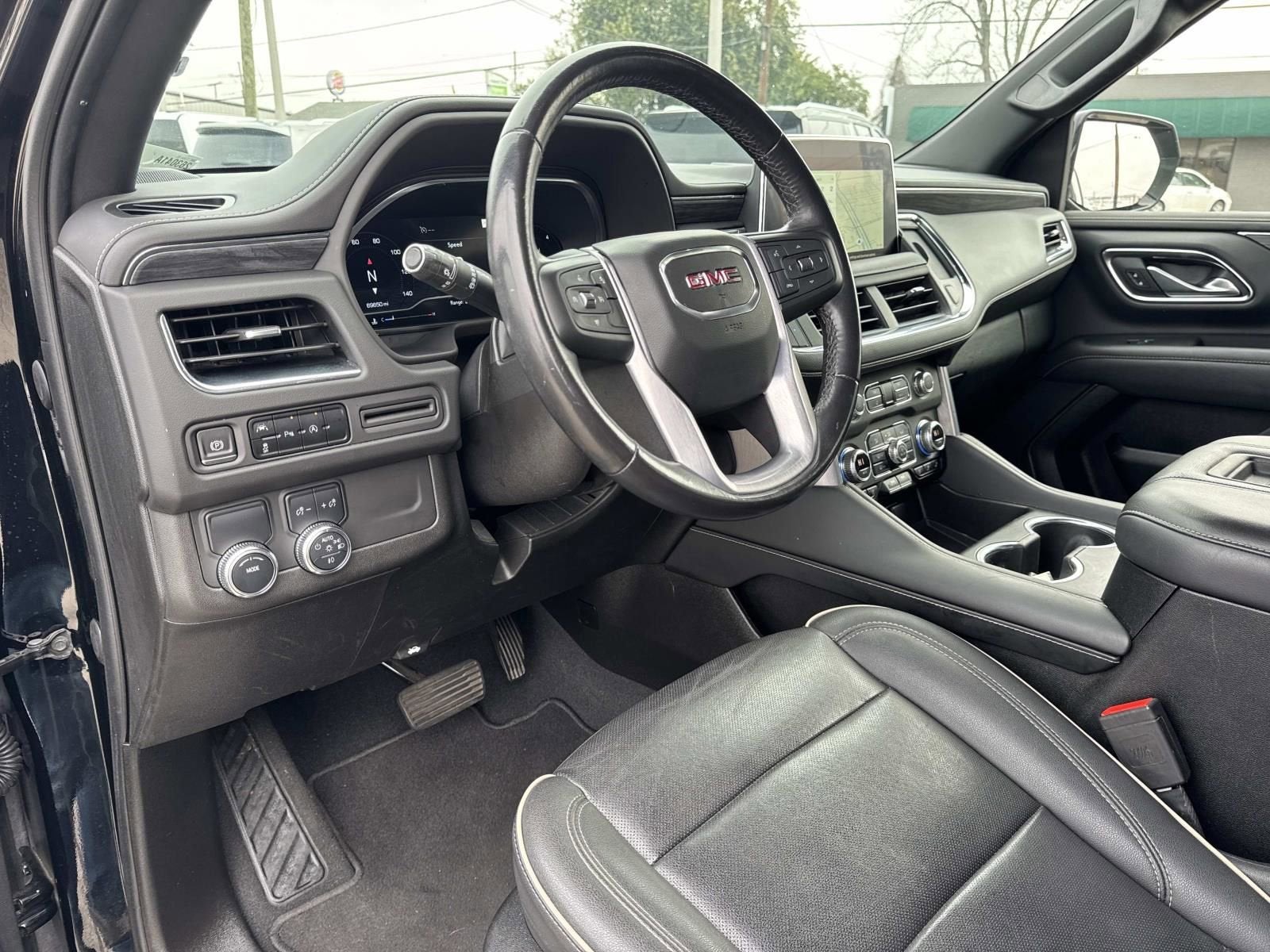 2023 GMC Yukon XL SLT