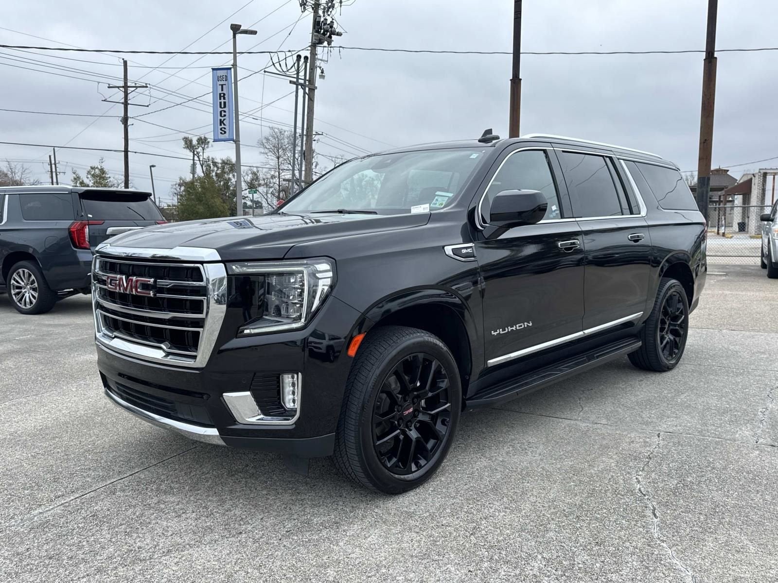2023 GMC Yukon XL SLT