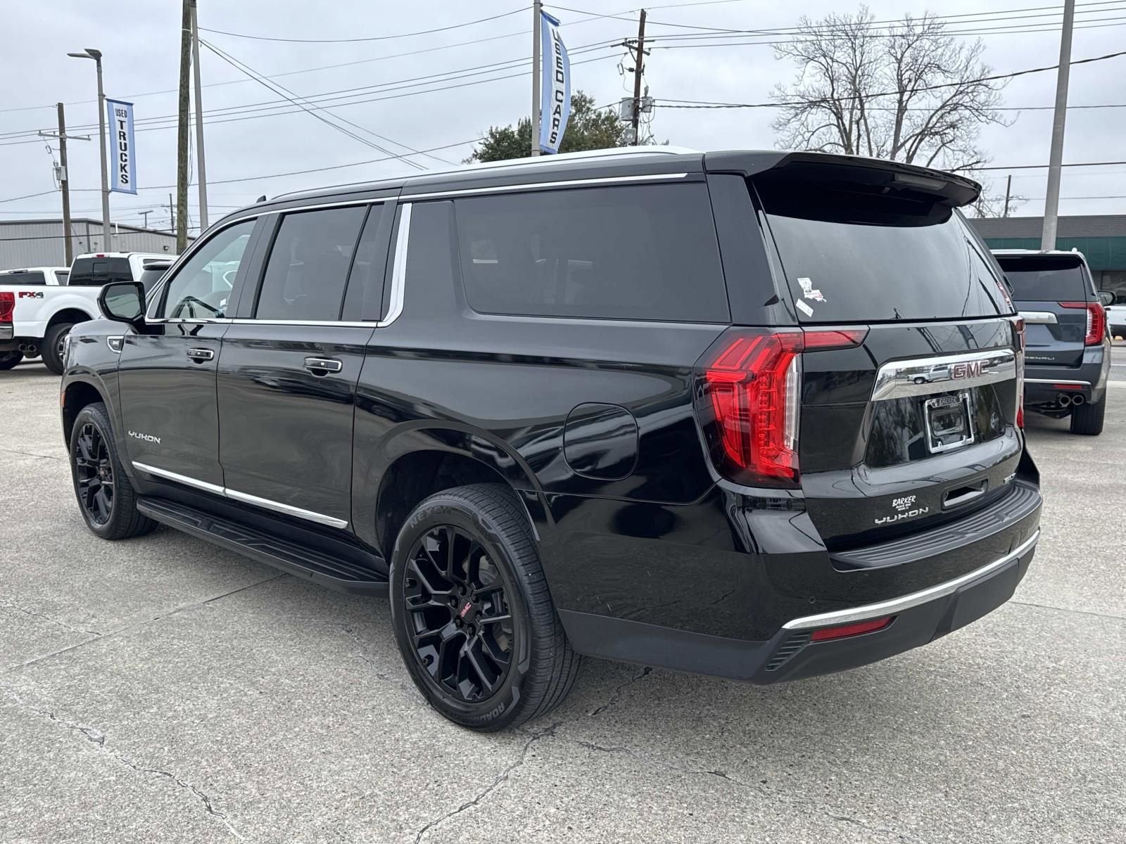 2023 GMC Yukon XL SLT