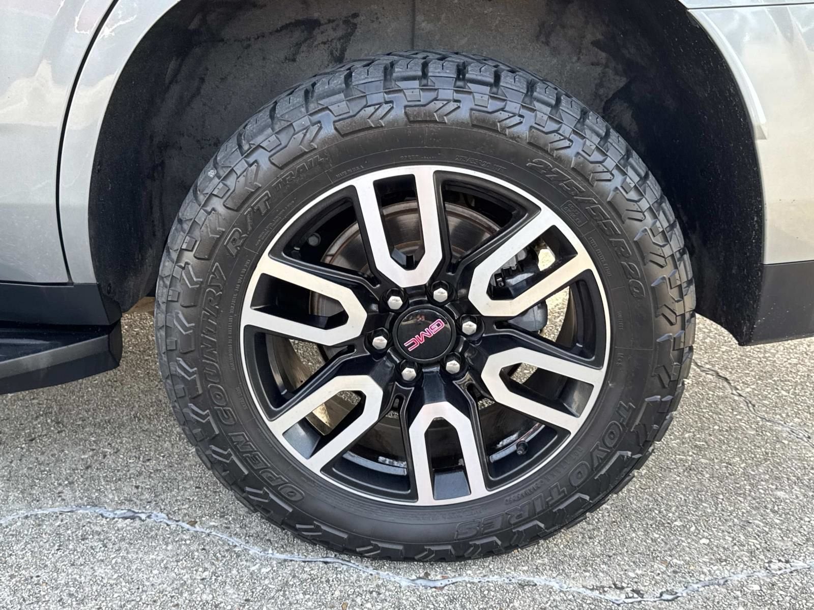 2023 GMC Yukon AT4