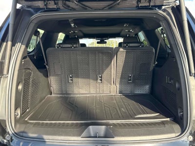 2022 Chevrolet Suburban LT