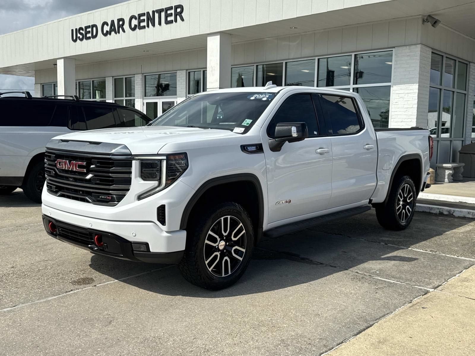 2023 GMC Sierra 1500 AT4