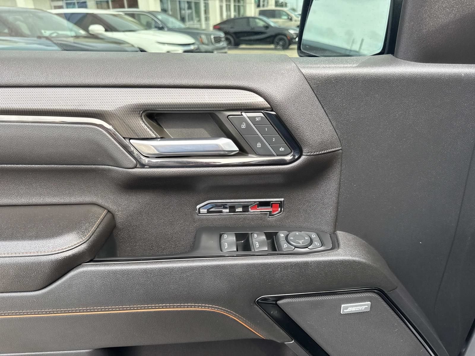 2023 GMC Sierra 1500 AT4