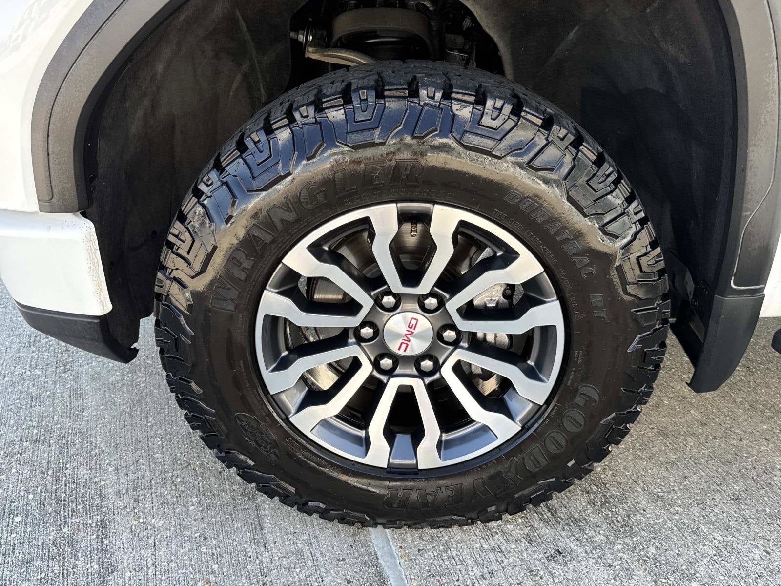 2023 GMC Sierra 1500 AT4