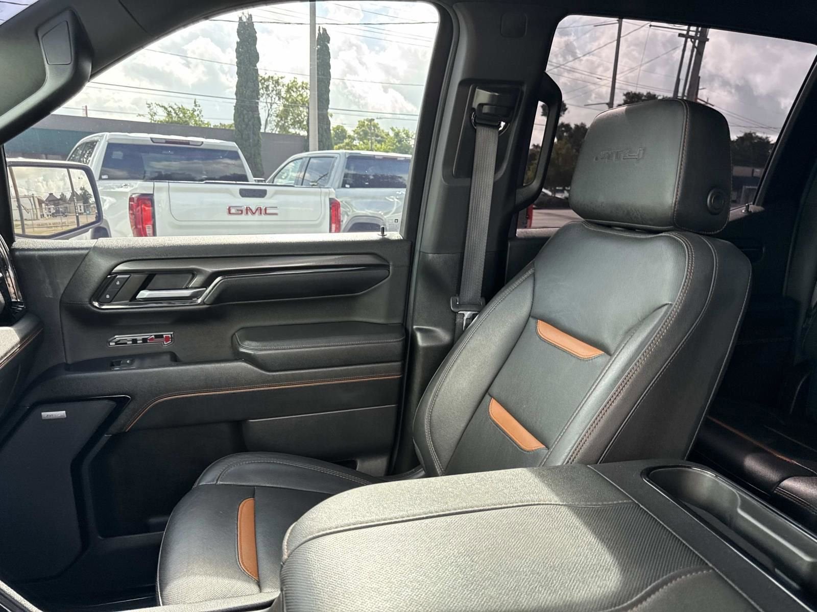 2023 GMC Sierra 1500 AT4