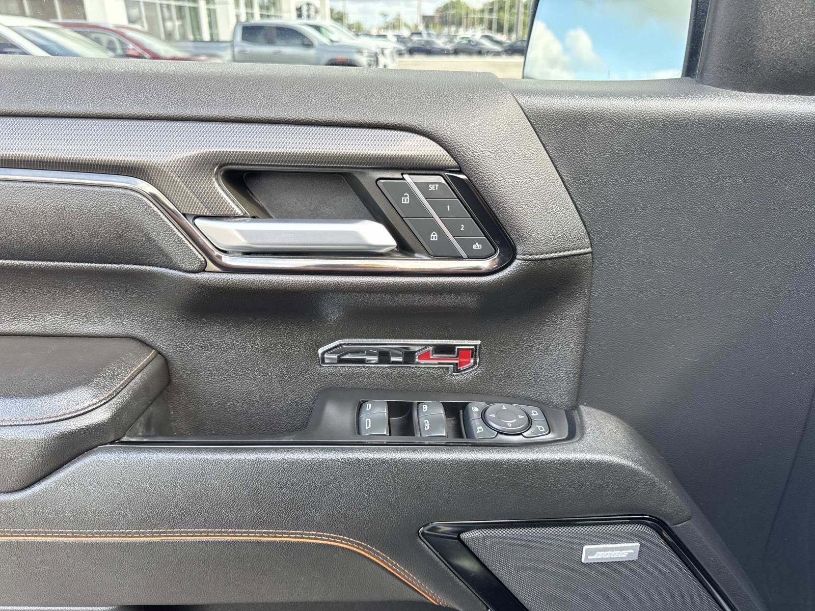 2023 GMC Sierra 1500 AT4
