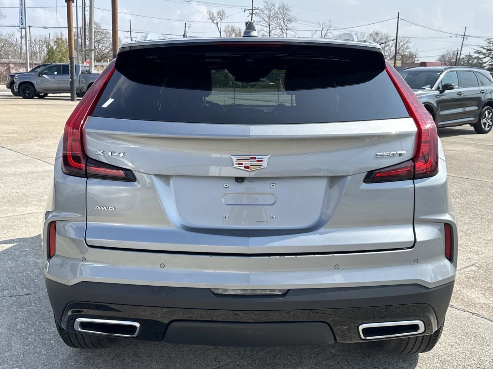 2024 Cadillac XT4 Premium Luxury