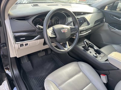 2022 Cadillac XT4 Premium Luxury