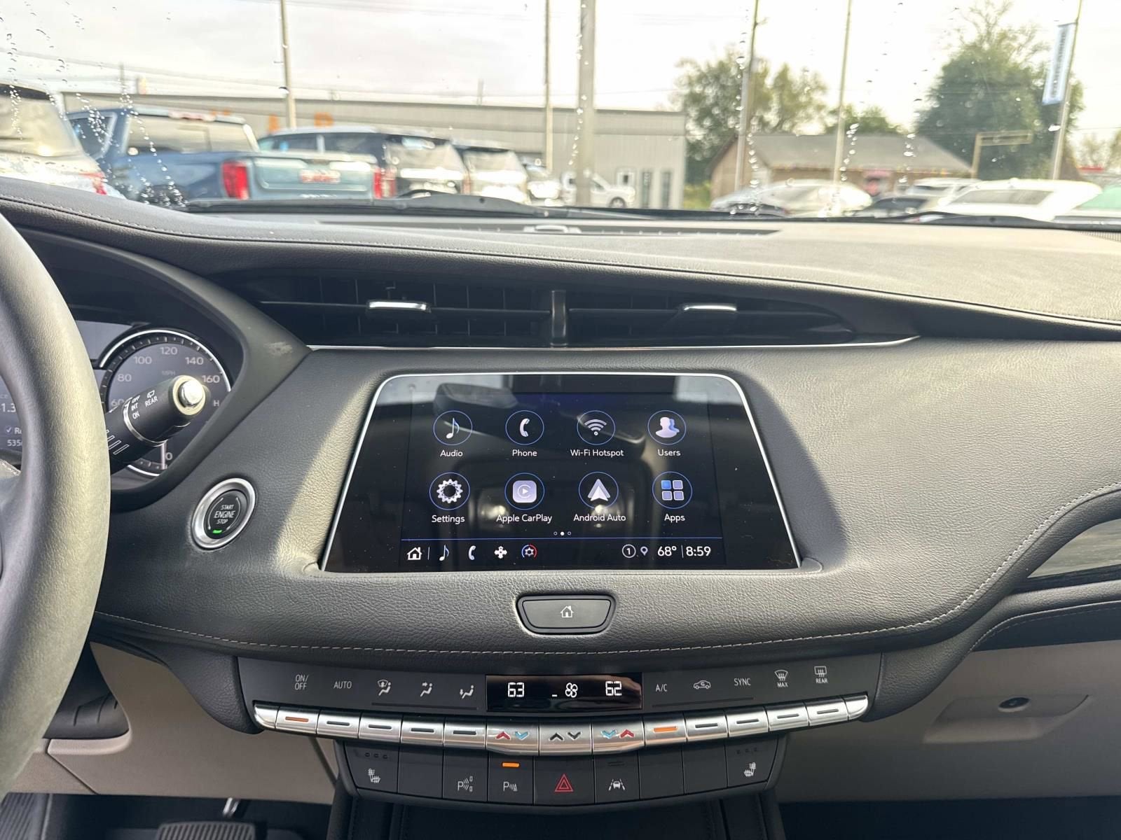 2022 Cadillac XT4 Premium Luxury