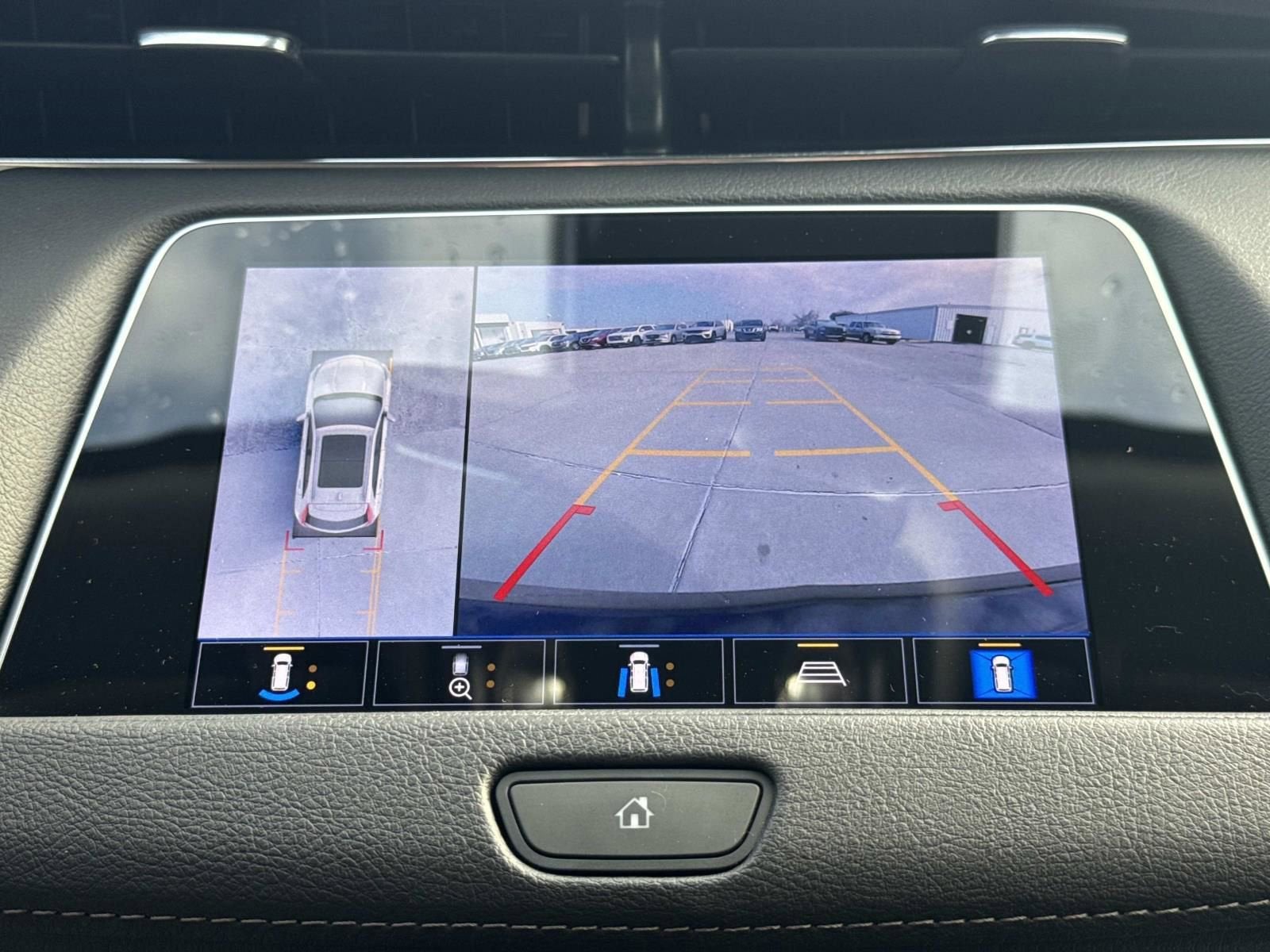 2022 Cadillac XT4 Premium Luxury