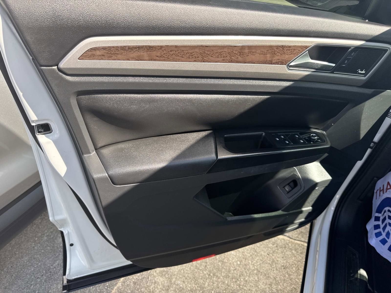 2019 Volkswagen Atlas 3.6L V6 SEL Premium