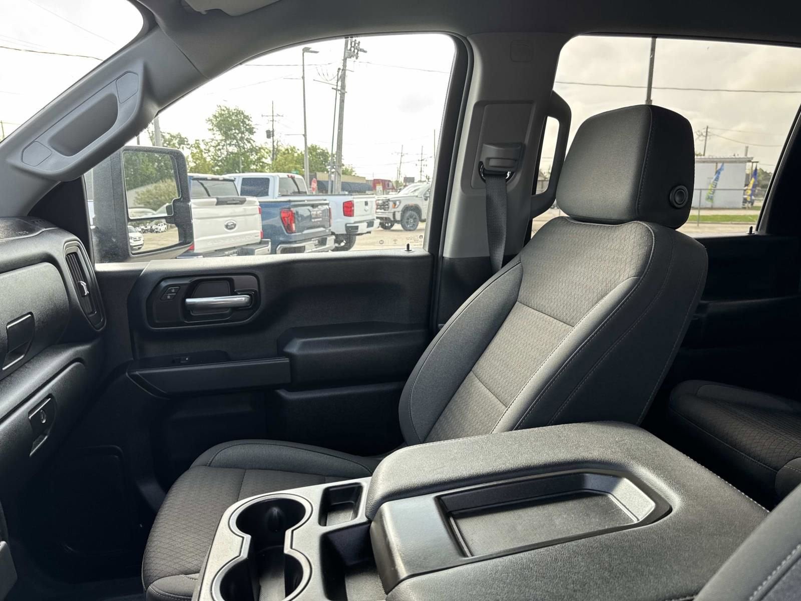 2024 Chevrolet Silverado 2500 HD Custom