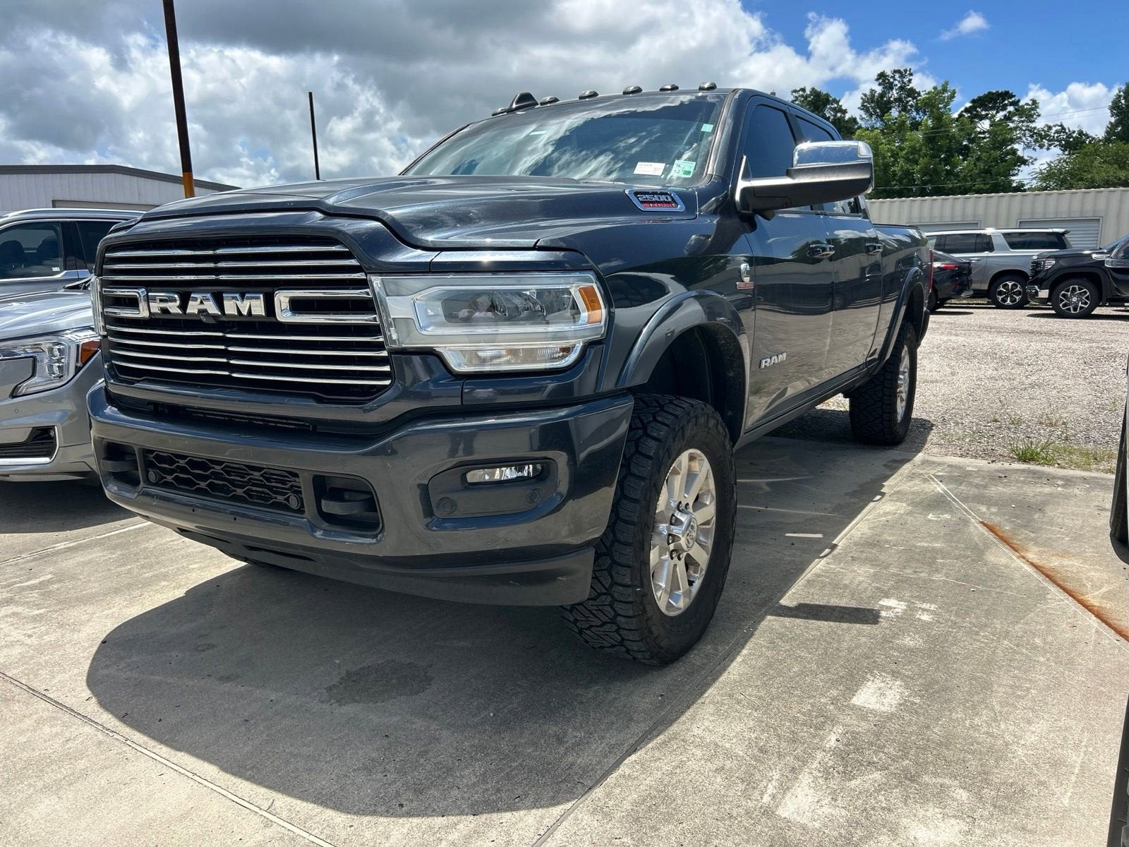 2019 RAM 2500 Laramie 4X4 Crew Cab SWB's photo