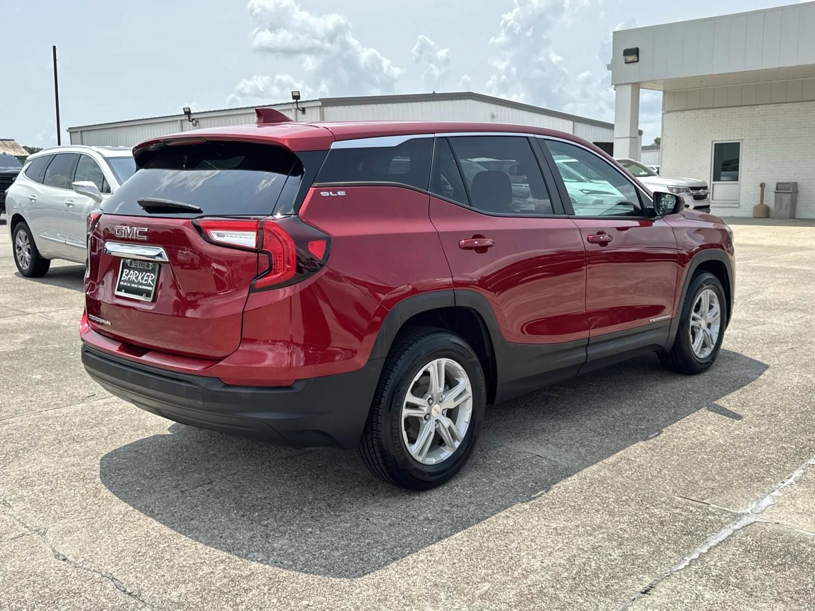 2023 GMC Terrain SLE