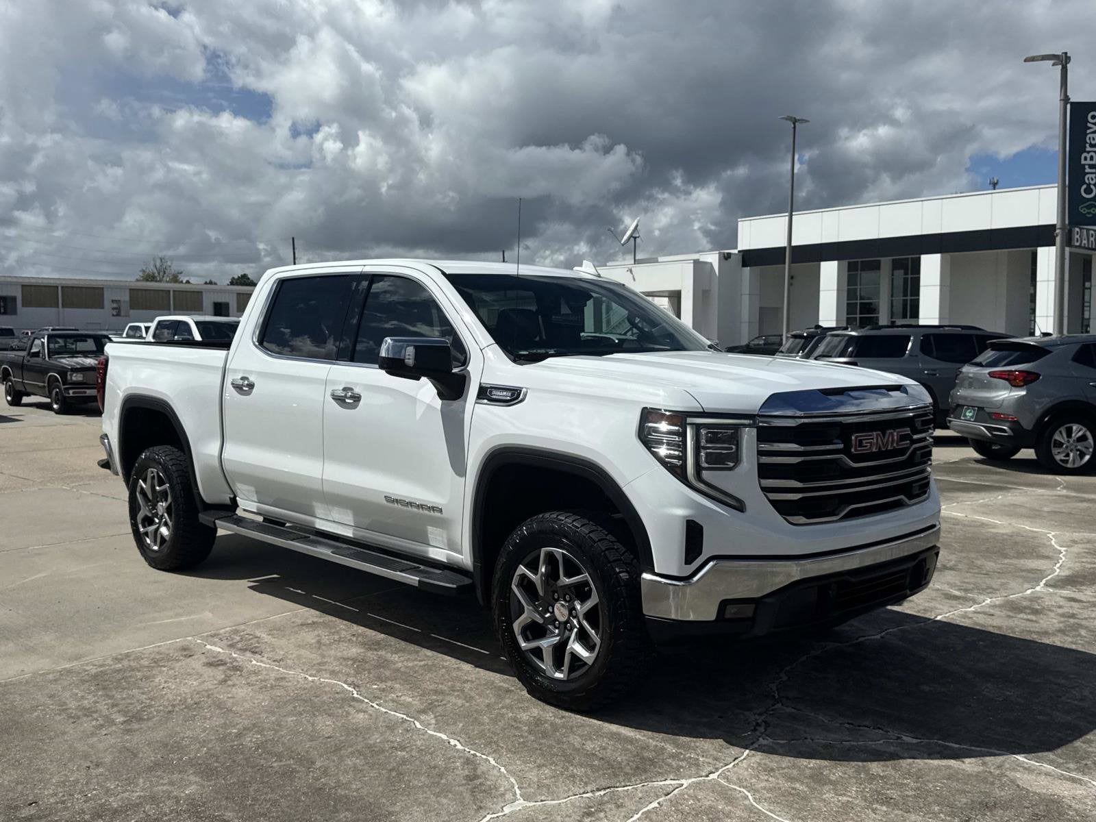 2023 GMC Sierra 1500 SLT