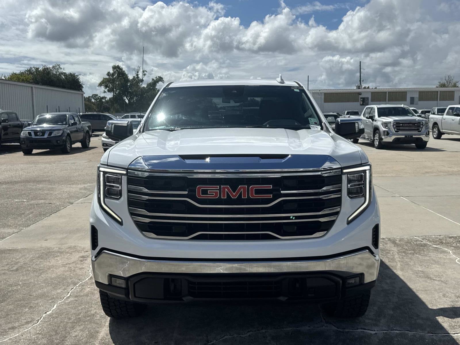 2023 GMC Sierra 1500 SLT