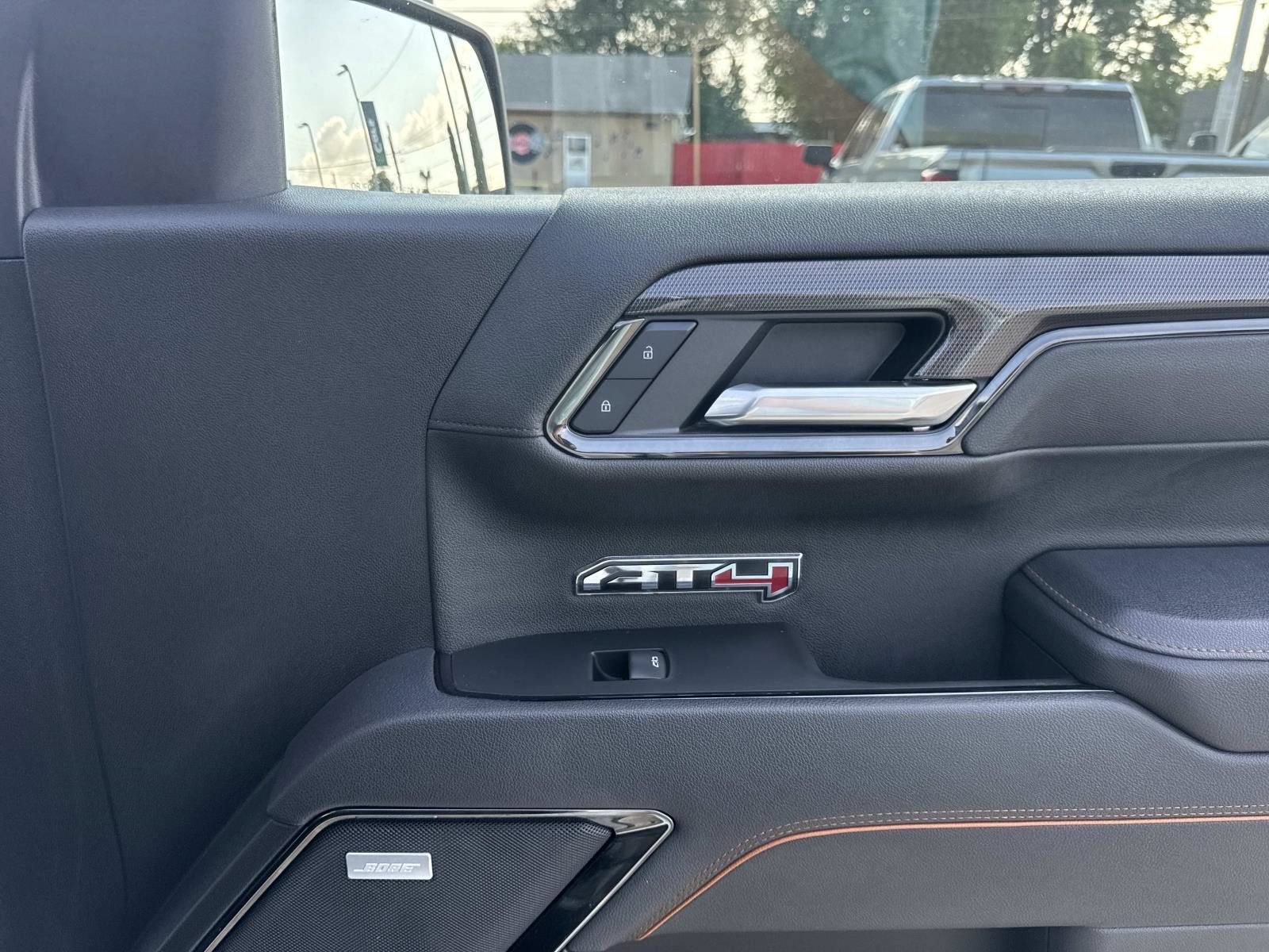 2025 GMC Sierra 1500 AT4