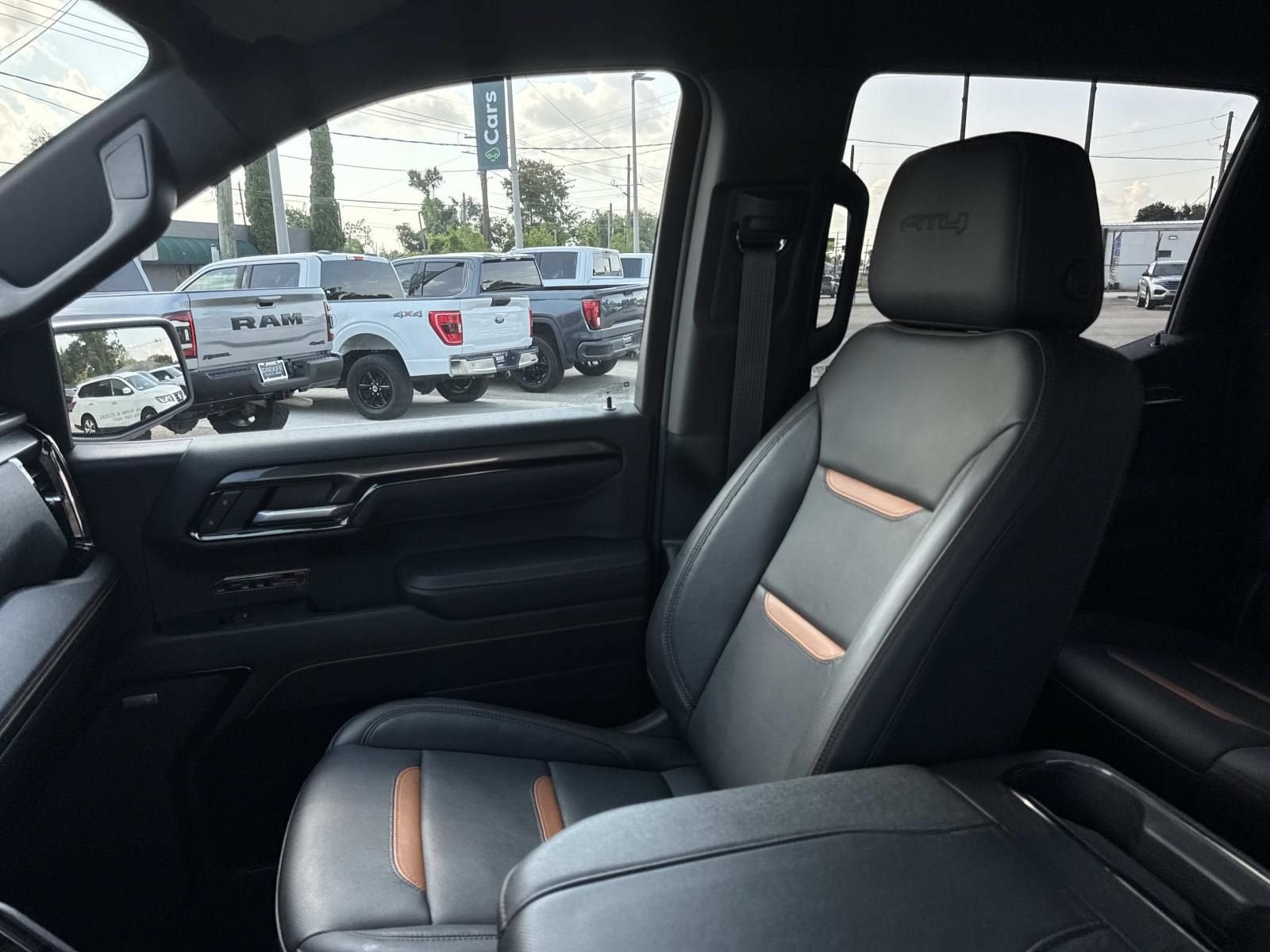 2025 GMC Sierra 1500 AT4