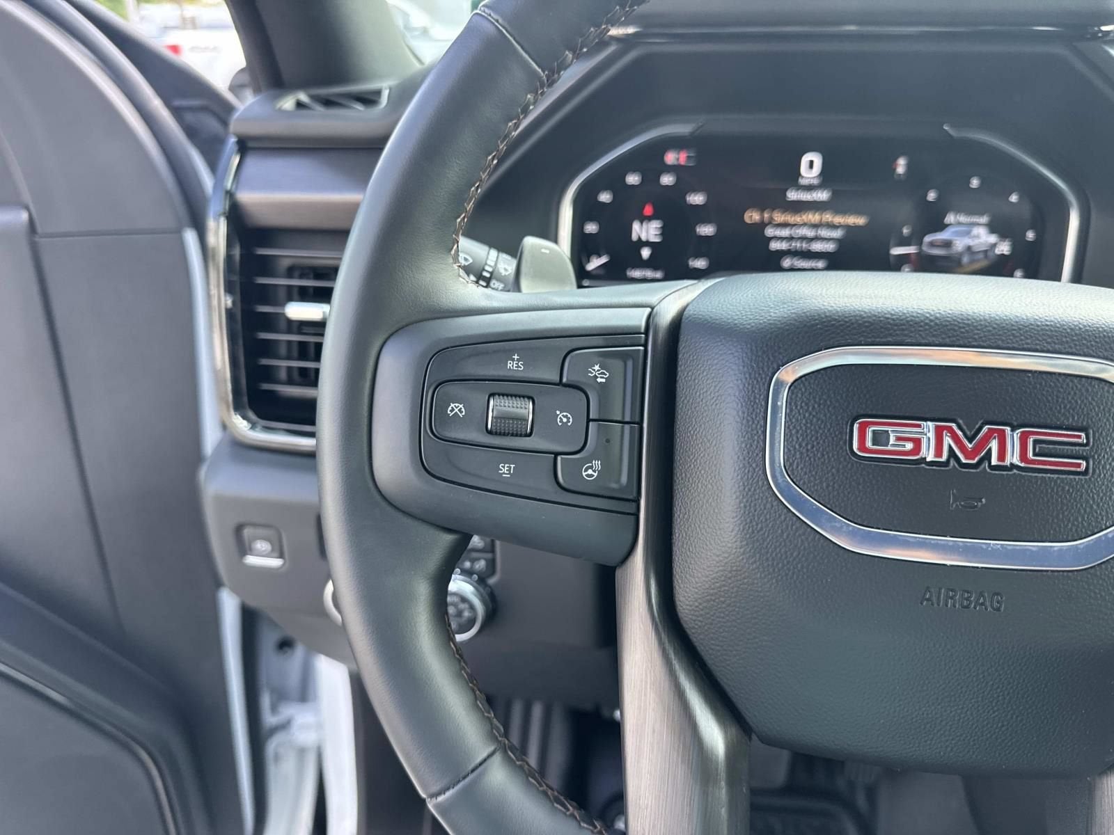 2025 GMC Sierra 1500 AT4