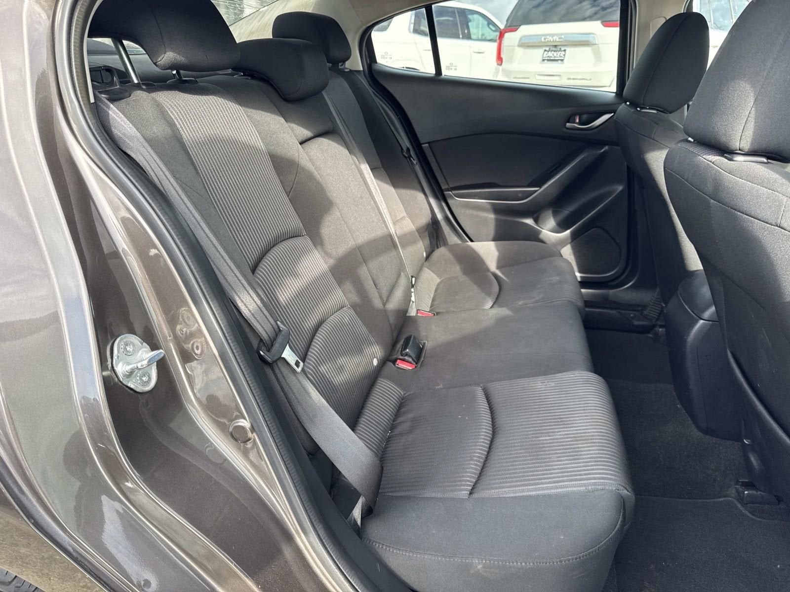 2015 Mazda Mazda3 i Touring