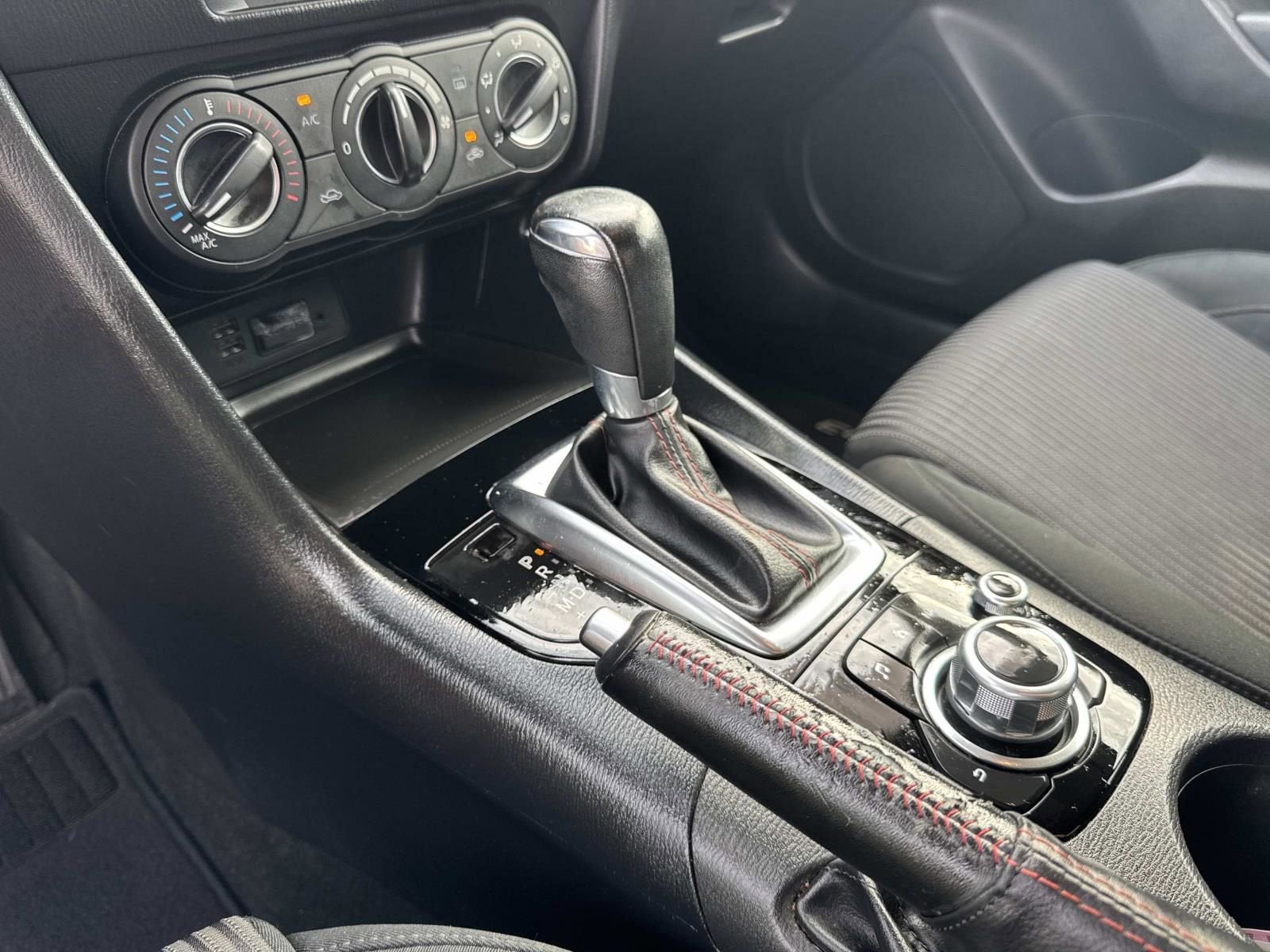 2015 Mazda Mazda3 i Touring