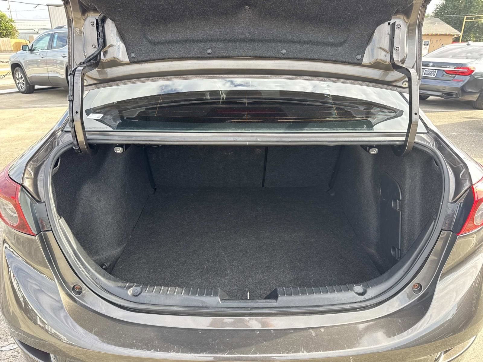 2015 Mazda Mazda3 i Touring