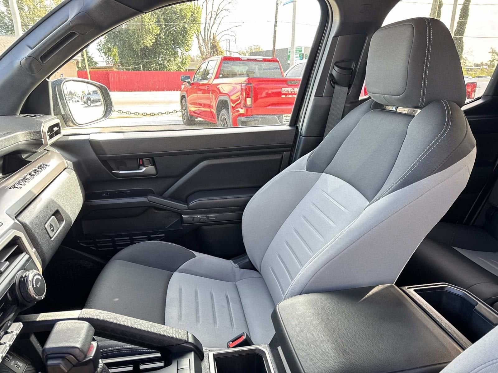 2024 Toyota Tacoma 4WD SR5