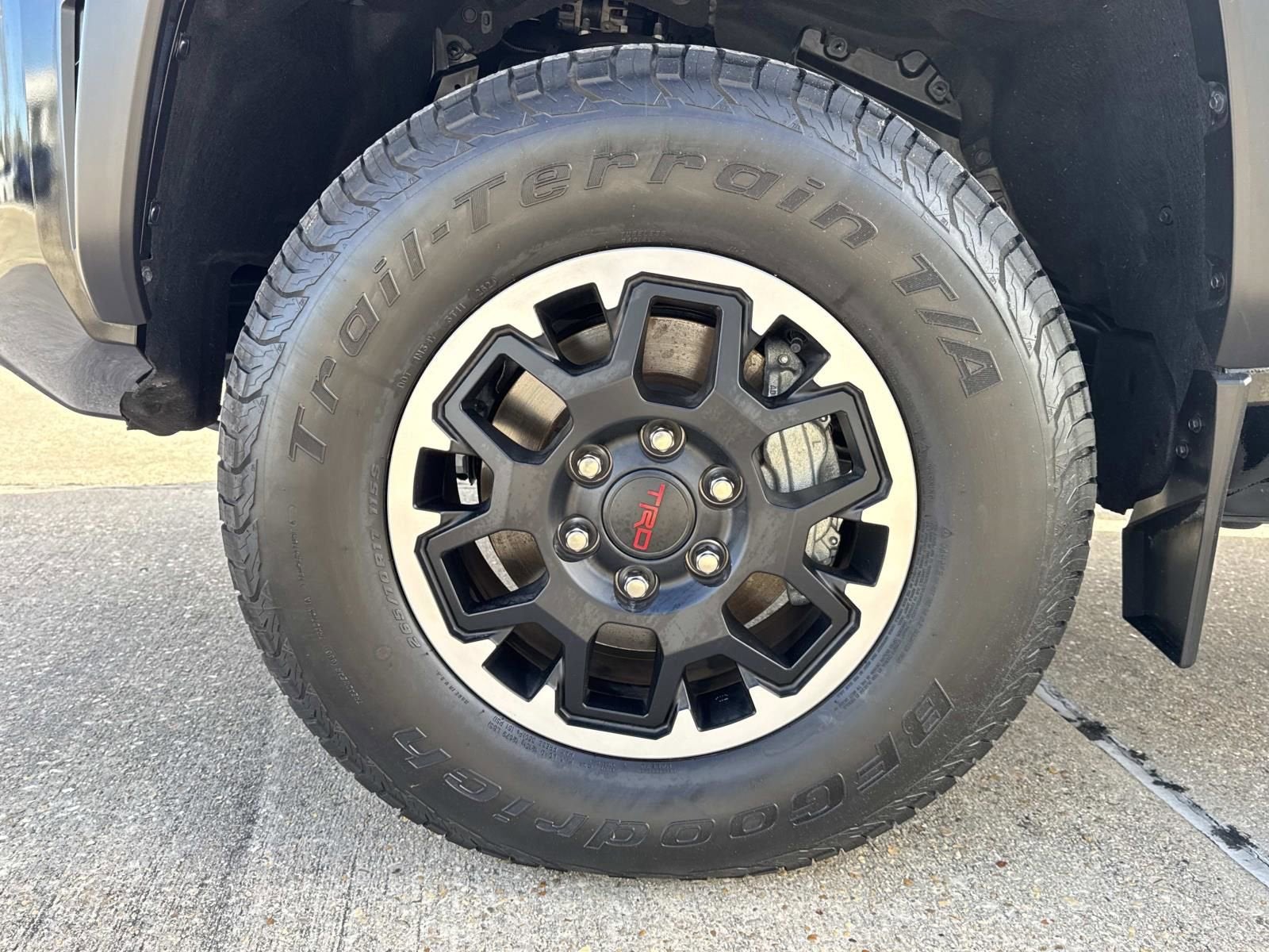 2024 Toyota Tacoma 4WD SR5