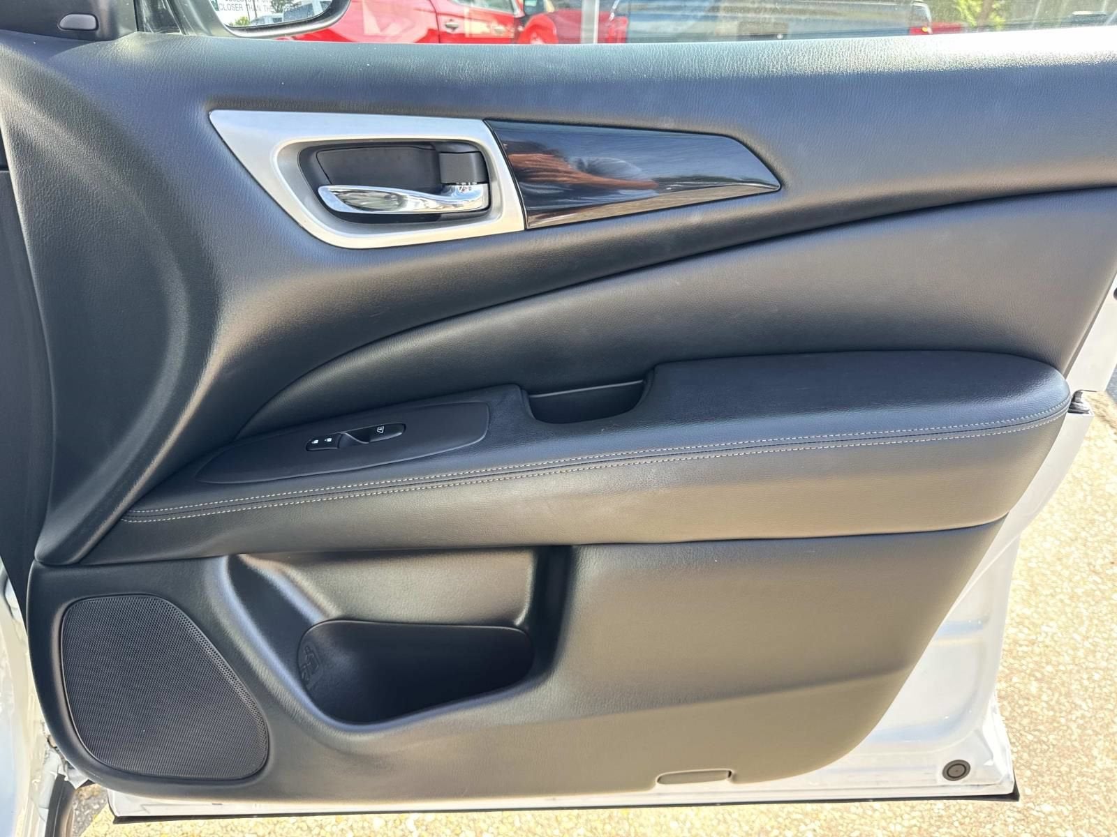 2020 Nissan Pathfinder SV 2WD