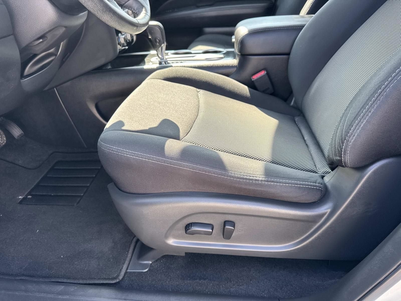 2020 Nissan Pathfinder SV 2WD