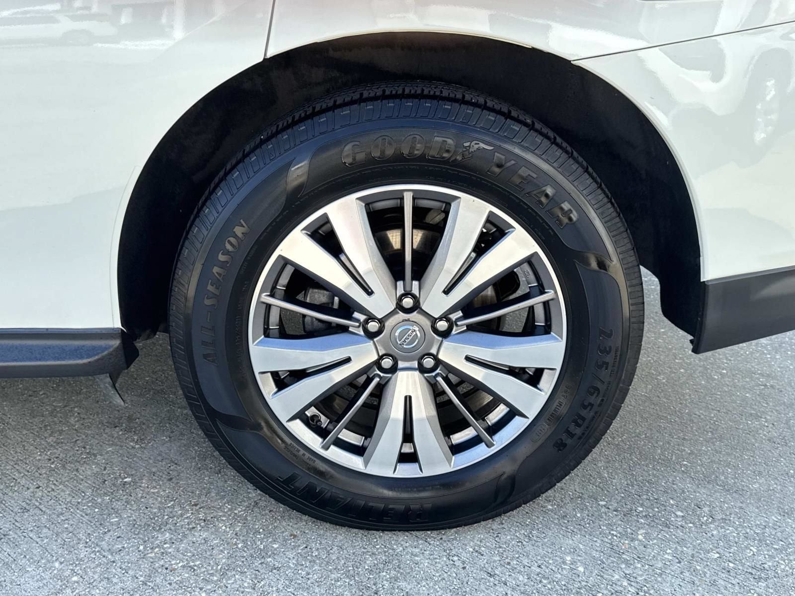 2020 Nissan Pathfinder SV 2WD